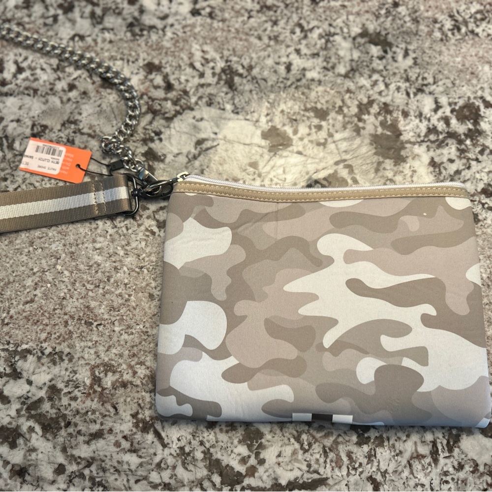 Haute Shore Beth Clutch - Picture 3 of 4